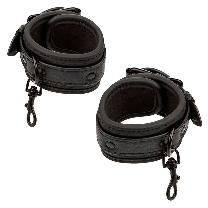 CALEXOTICS - NOCTURNAL HOG TIE CONNECTOR AUS EINSTELLBAREM LEDER SCHWARZ