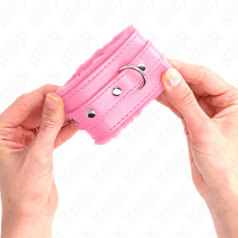 KINK - PREMIUM PELZGEFÜTTERTE HANDFESSELN PINK MIT PINKEM GÜRTEL VERSTELLBAR 17-29 CM X 6 CM