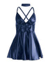 LEDER KLEID MIT BLAUEN TRÄGERN