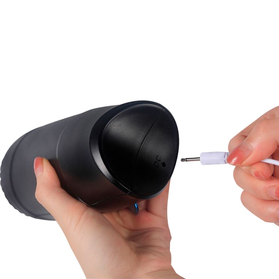 SHEQU – RENEE DRÜCKBARER VAGINA-MASTURBATOR MIT VIBRATION IM ETUI