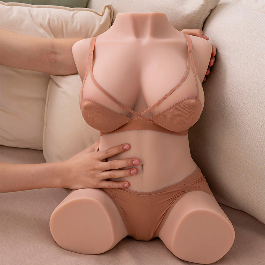 XISE - DANIA STOSSENDER REALISTISCHER VIBRIERENDER FRAUENOBERKÖRPER 52 CM