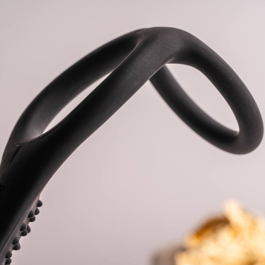 ROCKS-OFF - RO-ZEN RRO ANALPLUG MIT VIBRIERENDEM PENISRING SCHWARZ