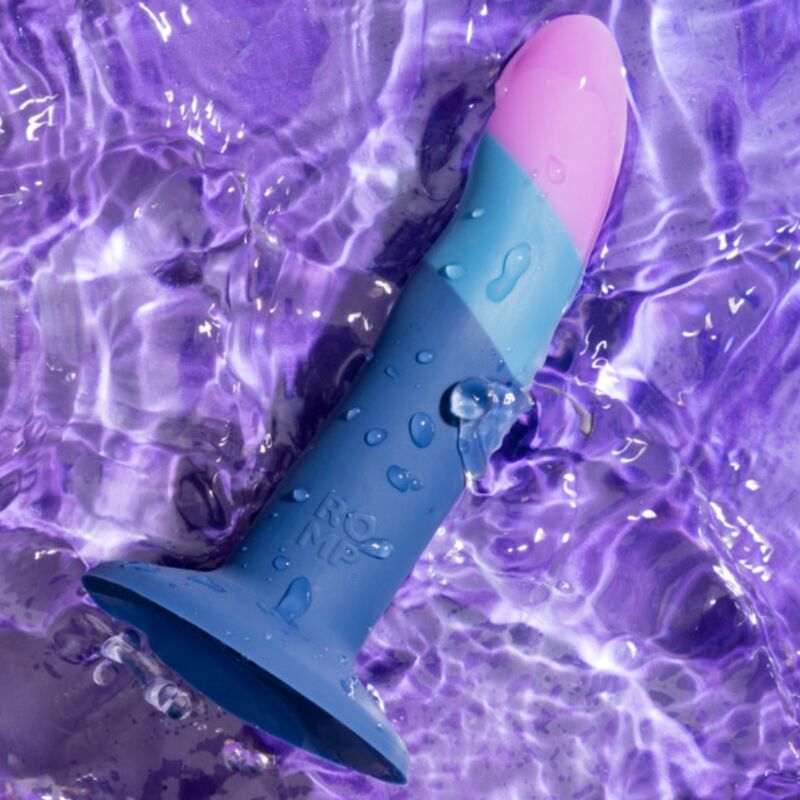 Piccolo Suction-Cup Dildo — 14cm